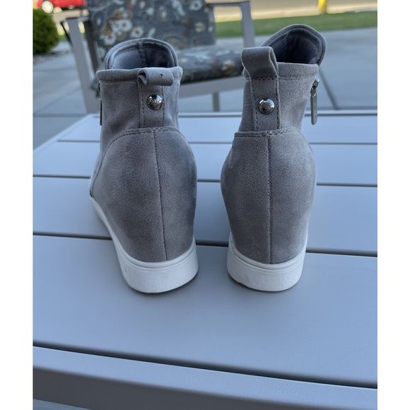 Anne Klein Ackarsen Wedge Bootie  - Size 8.5 - Gray - Picture 5 of 9